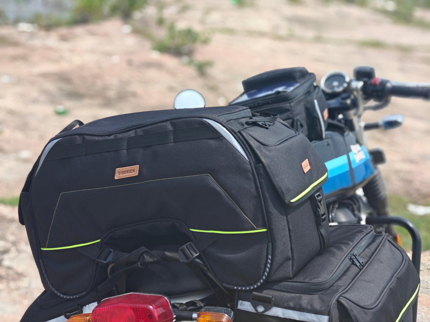 Sidekick universal 45ltr tail bag with waterproof rain cover, fits on all motorcycles